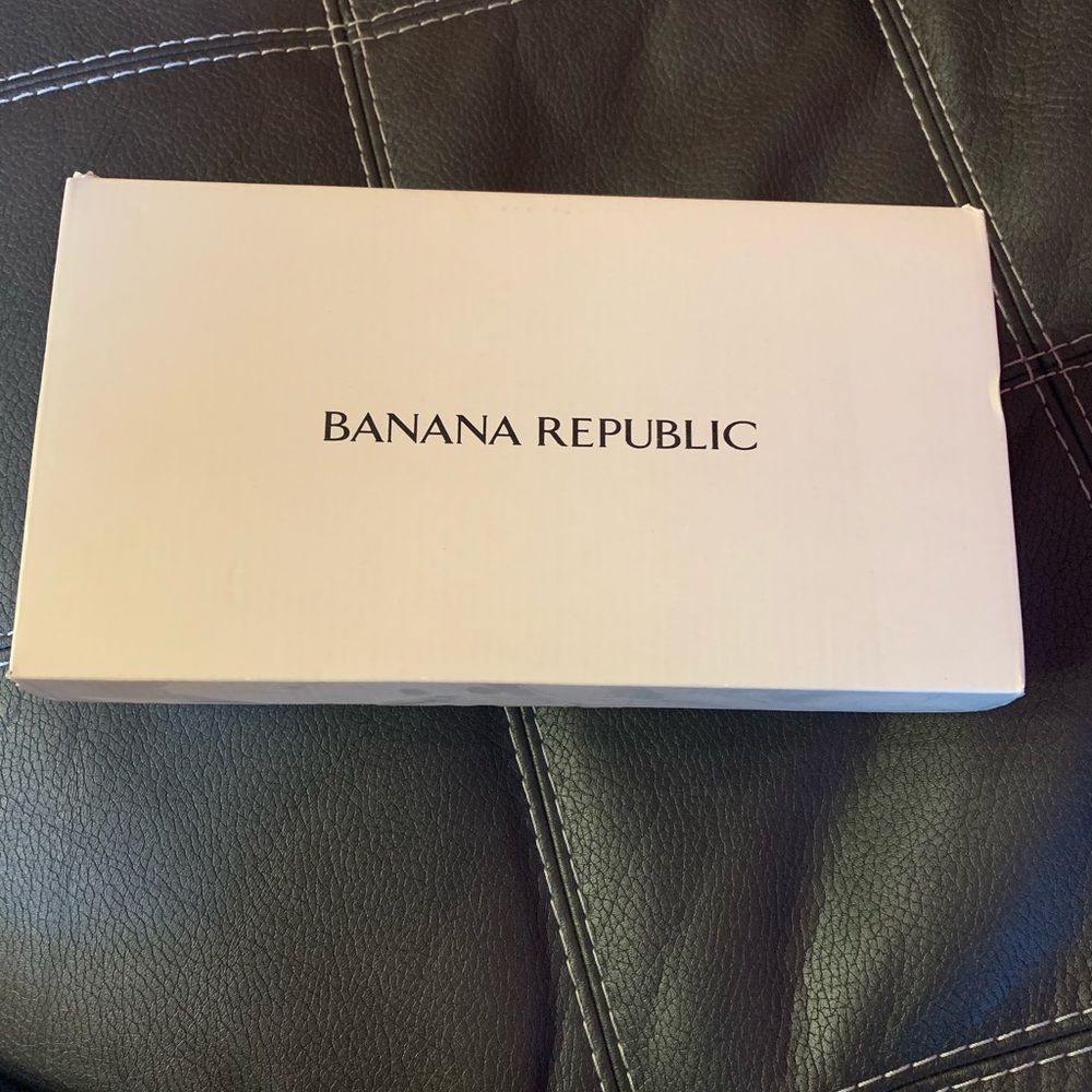 Banana Republic pink flats